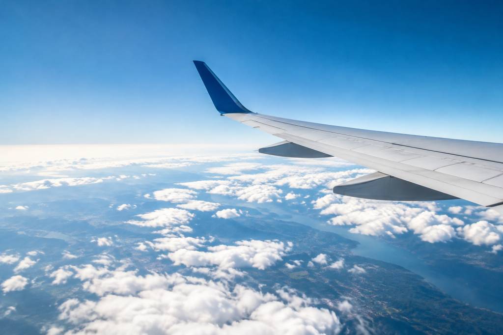 Avion et écologie : comment réduire l’impact environnemental de ses voyages en avion