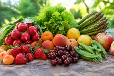 Fruits d’avril et mai : lesquels choisir pour manger de saison ?